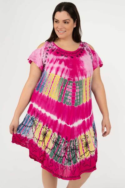 Plus size sale pink clothing