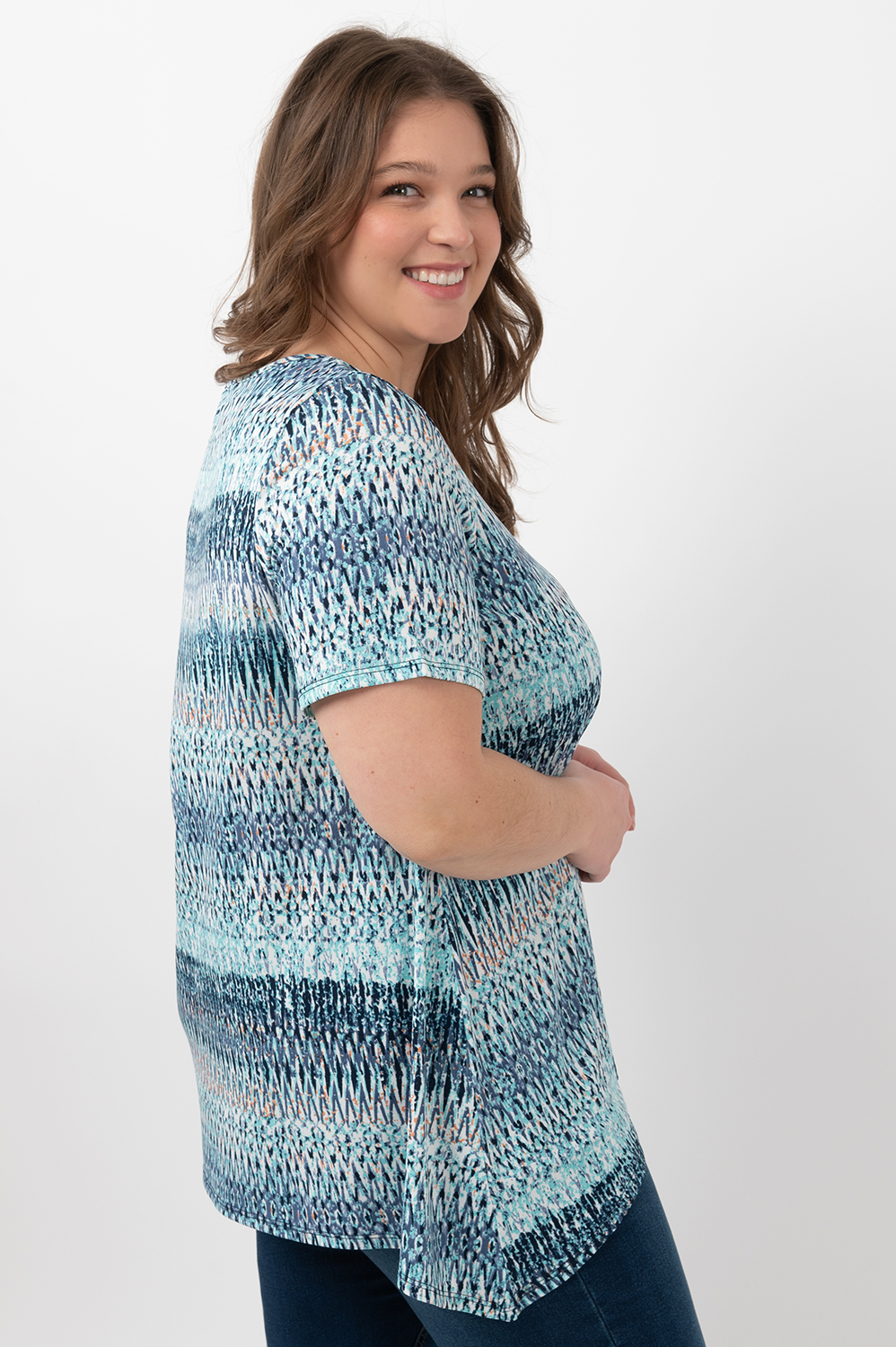 Short sleeved assymmetrical sharkbite hem tunic top - White leopard - Plus  Size. Colour: white. Size: 1x