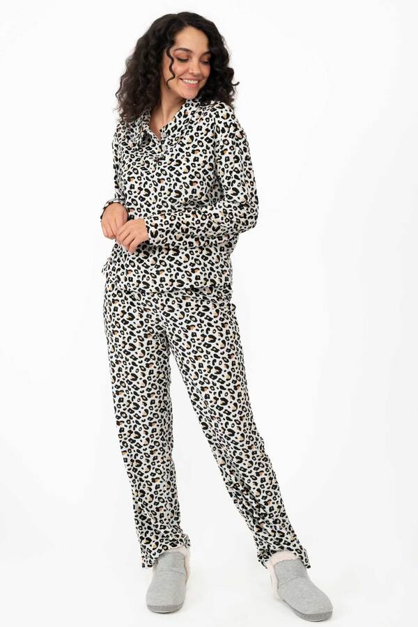 Charmour - Velour touch PJ set with polo collar - Leopard